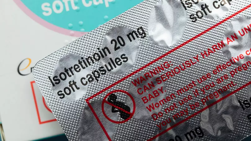 Isotretinoin nur mit pille
